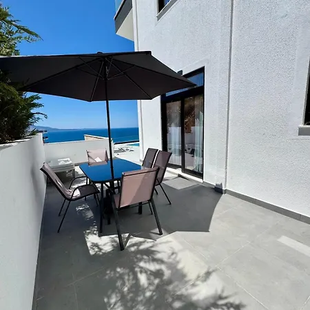 شقة Sunny Coast - Panoramic View & Pool ساراندا